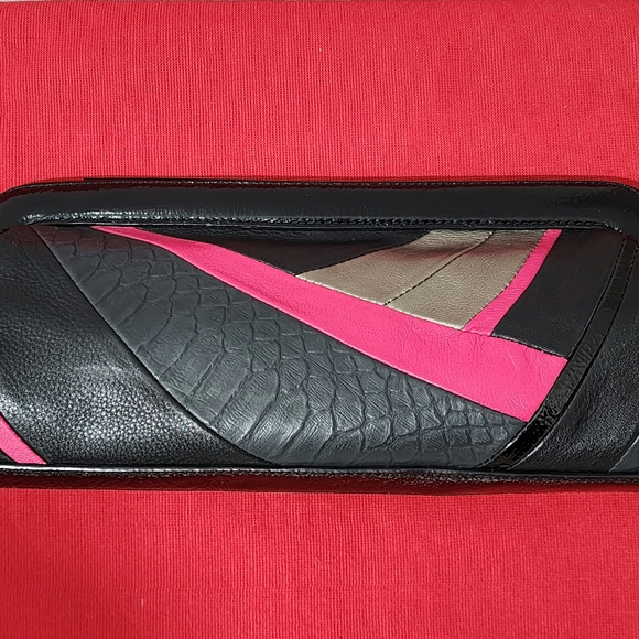 ISABELLA FIORE SUNRISE JEANNIE BLACK LEATHER HANDBAG New without Tags - Picture 5 of 8